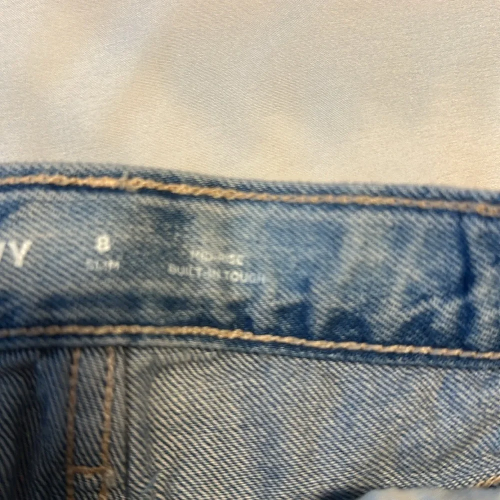 Girl’s Old Navy Mid Rise Light Blue Denim Shorts Size 8 Slim